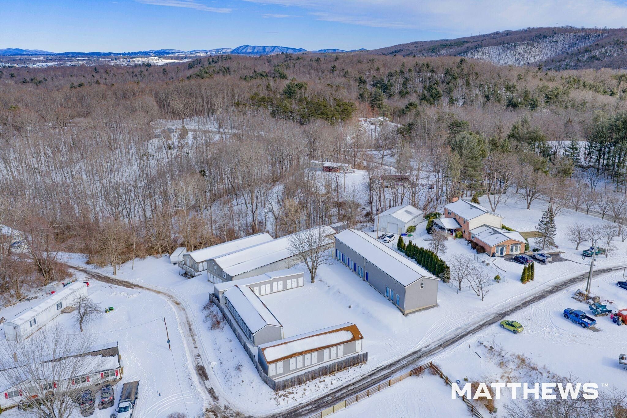 920 Magnolia Ln, Christiansburg, VA à vendre Photo principale– Image 1 sur 4