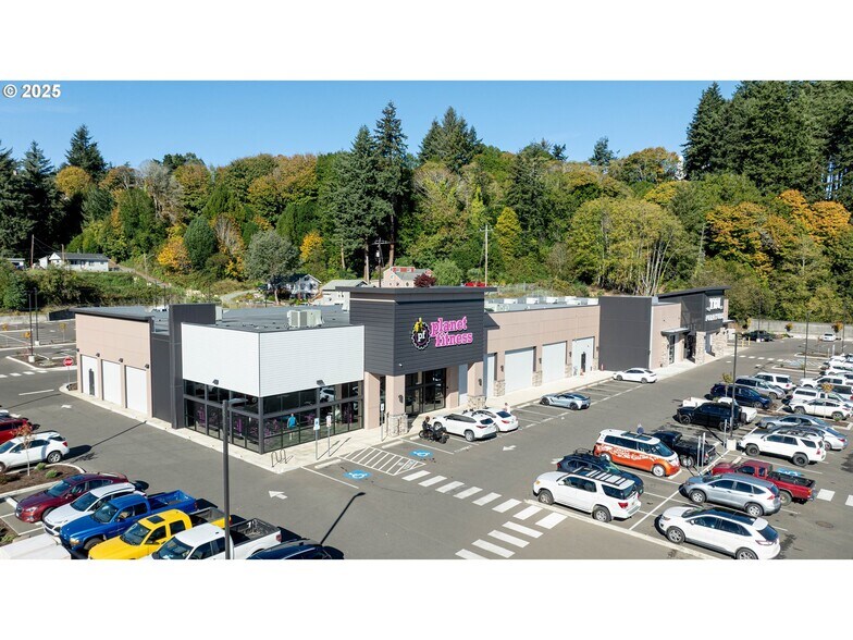 1236 Teakwood Ave, Coos Bay, OR à vendre - Photo de l’immeuble – Image 2 sur 45