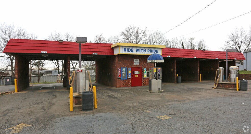 1211 W Front St, Statesville, NC à vendre - Photo de l’immeuble – Image 1 sur 6