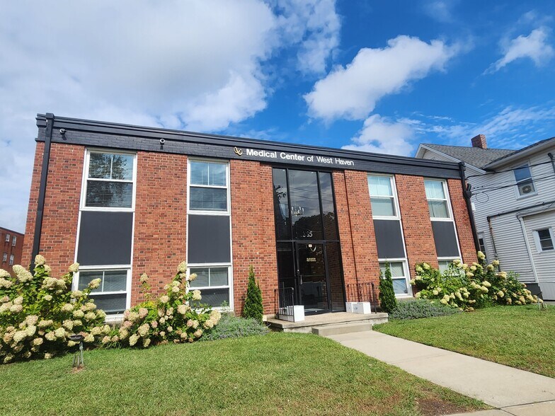 385 Main St, West Haven, CT à vendre - Photo de l’immeuble – Image 2 sur 21