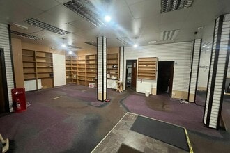 221 Albert Dr, Glasgow à louer Photo intérieure– Image 2 sur 4