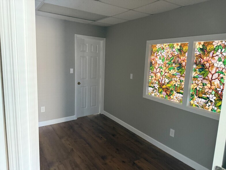 2307 W Andrew Johnson Hwy, Morristown, TN à louer - Photo de l’immeuble – Image 2 sur 11