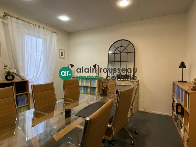 Bureau dans Angers à louer - Photo de l’immeuble – Image 1 sur 2