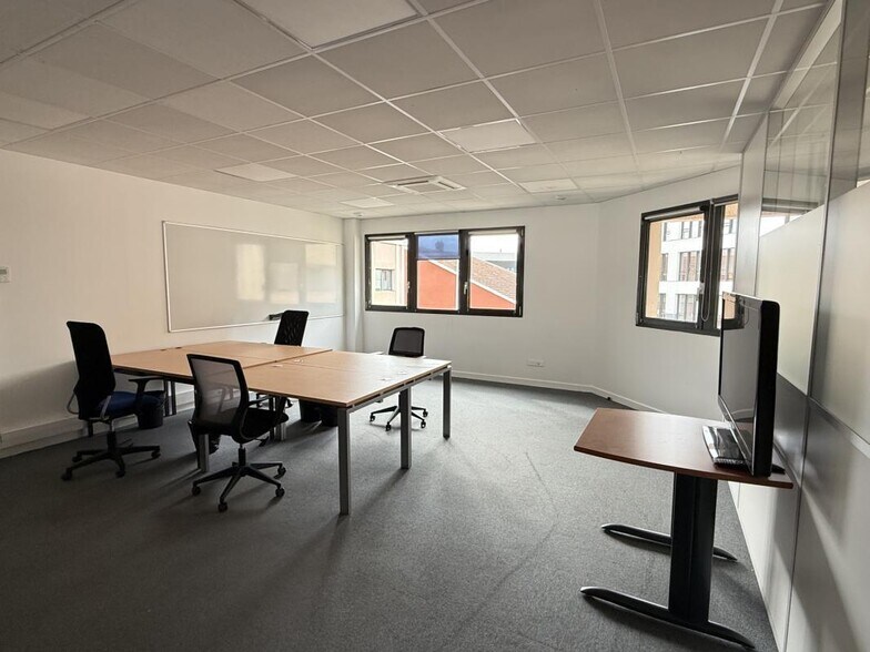 26 Rue De La Gare, Lyon à louer - Photo de l’immeuble – Image 2 sur 5