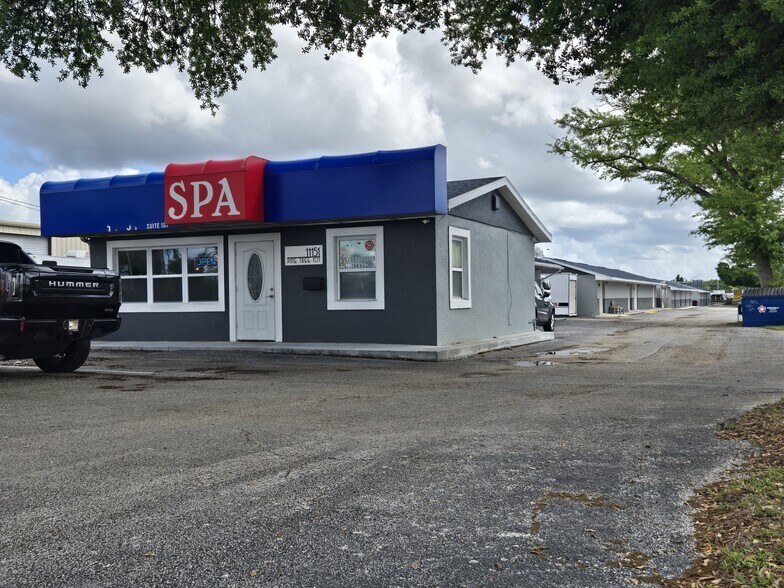 11151 66th St N, Largo, FL à louer - Photo de l’immeuble – Image 2 sur 17