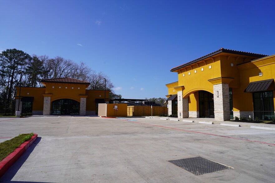 19451 Hightower Ln, Humble, TX à louer - Photo de l’immeuble – Image 3 sur 6