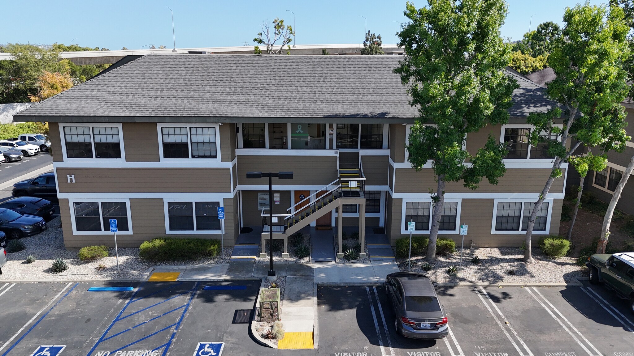 2900 Bristol St, Costa Mesa, CA à vendre Photo de l’immeuble– Image 1 sur 63