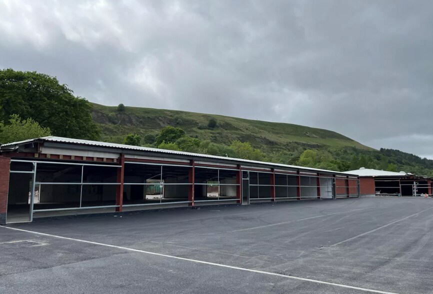 21 Festival Park, Ebbw Vale à louer - Photo de l’immeuble – Image 3 sur 7