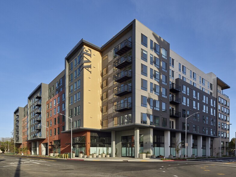 2240 Calle De Luna, Santa Clara, CA à louer - Photo de l’immeuble – Image 3 sur 5