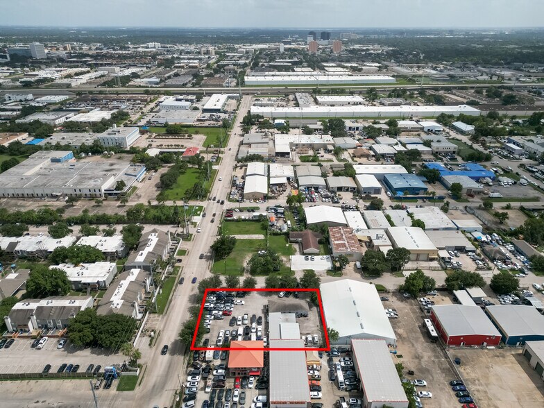 3410 Dunvale Rd, Houston, TX à vendre - Photo de l’immeuble – Image 2 sur 9
