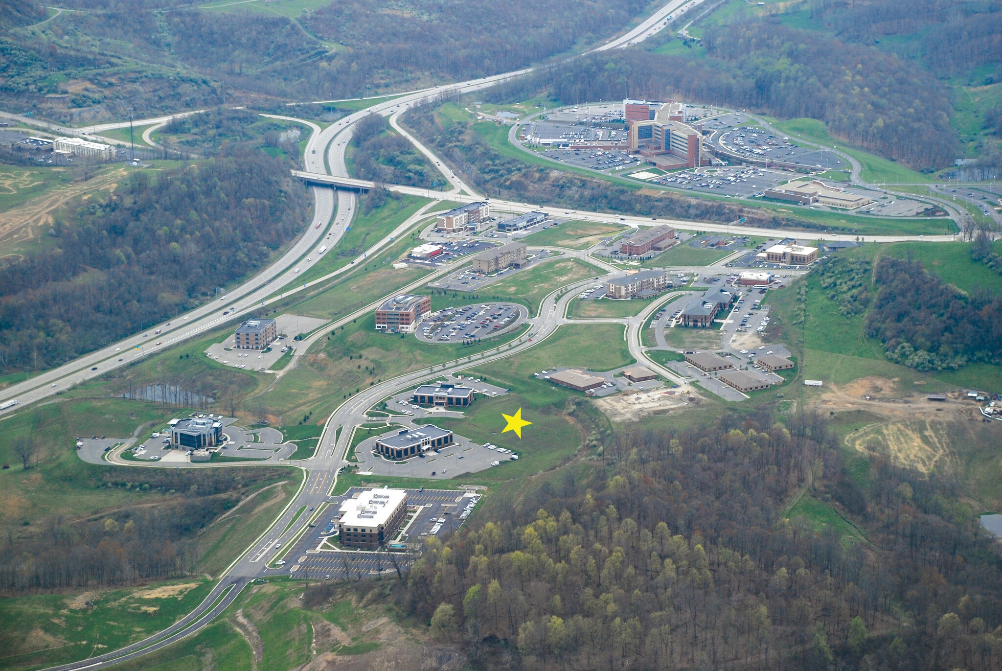 White Oaks Blvd, Bridgeport, WV à vendre Photo principale– Image 1 sur 5