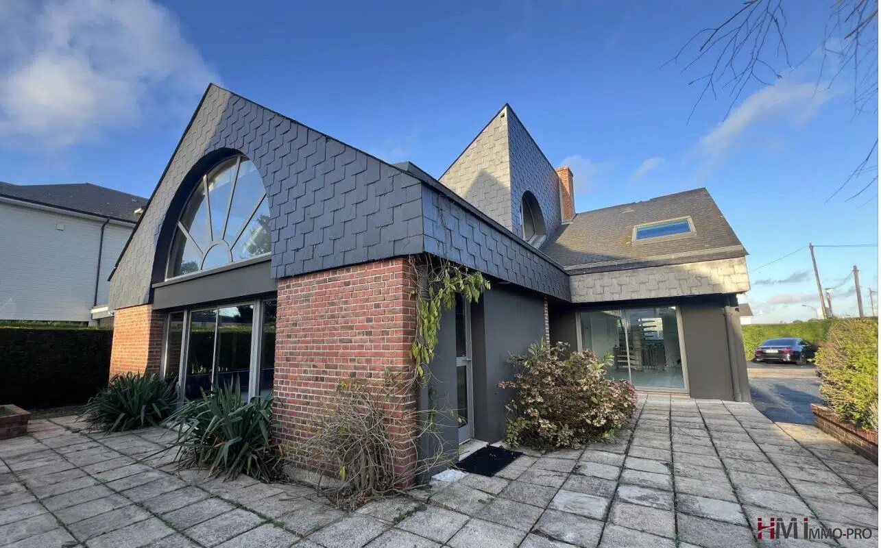 Local commercial dans Bois-Guillaume à vendre Photo principale– Image 1 sur 16