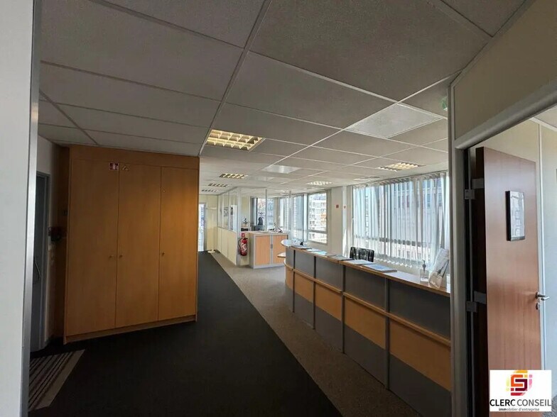 Bureau dans Rouen à louer - Photo de l’immeuble – Image 3 sur 18