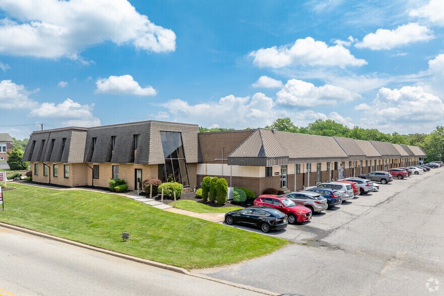 1165 Marlkress Rd, Cherry Hill, NJ à louer - Photo de l’immeuble – Image 1 sur 8