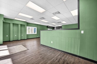 4601 N University St, Peoria, IL à louer Photo intérieure– Image 1 sur 32