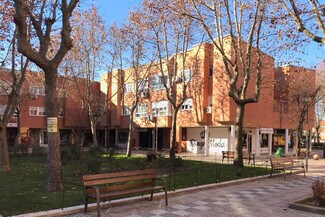 Plus de détails pour Plaza Blas de Otero, 6, Rivas-Vaciamadrid - Local commercial à louer