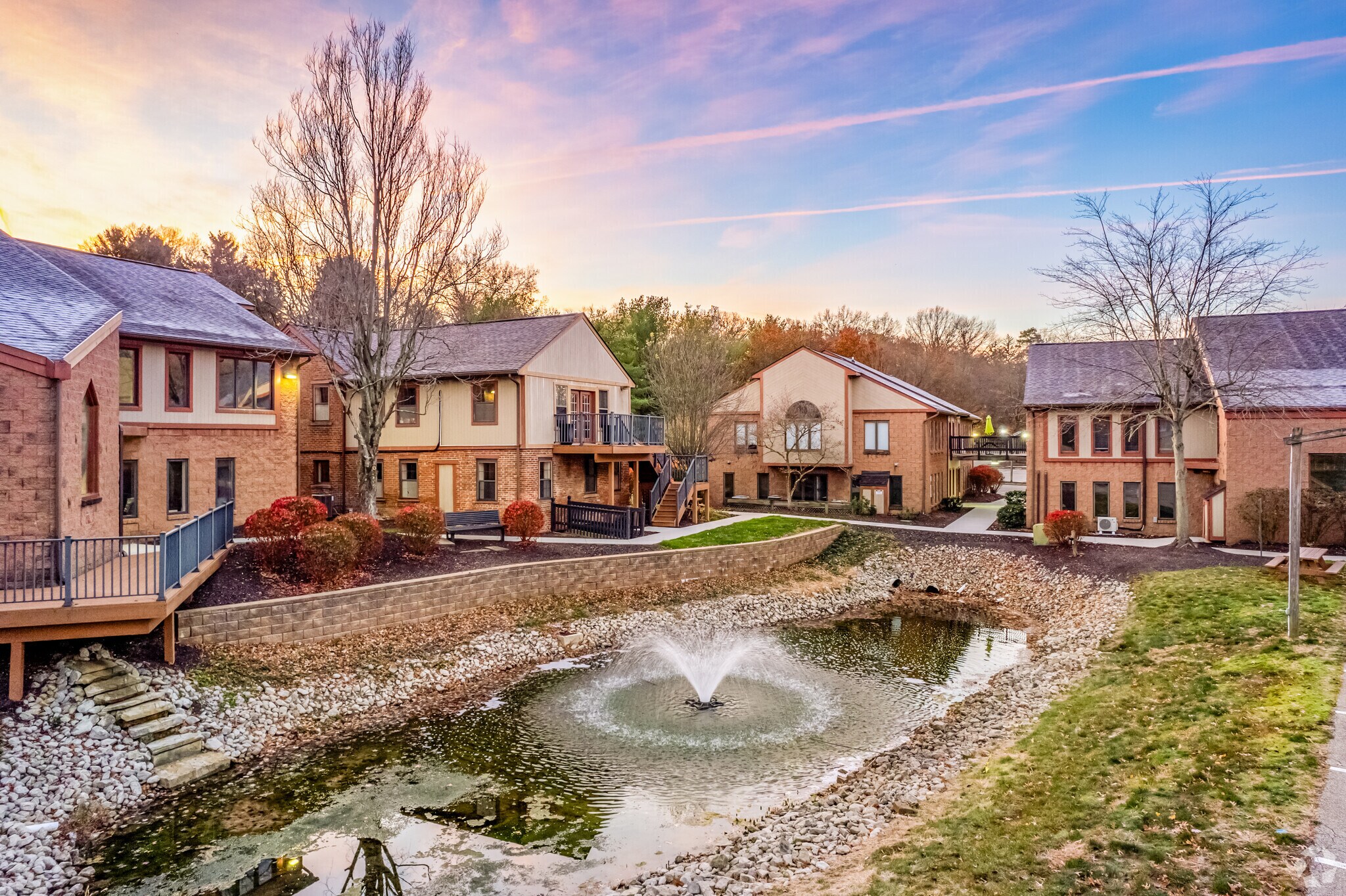 2555 Washington Rd, Pittsburgh, PA à louer Photo principale– Image 1 sur 24