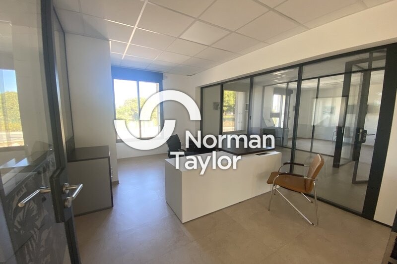 Bureau dans Montpellier à louer - Photo de l’immeuble – Image 2 sur 12