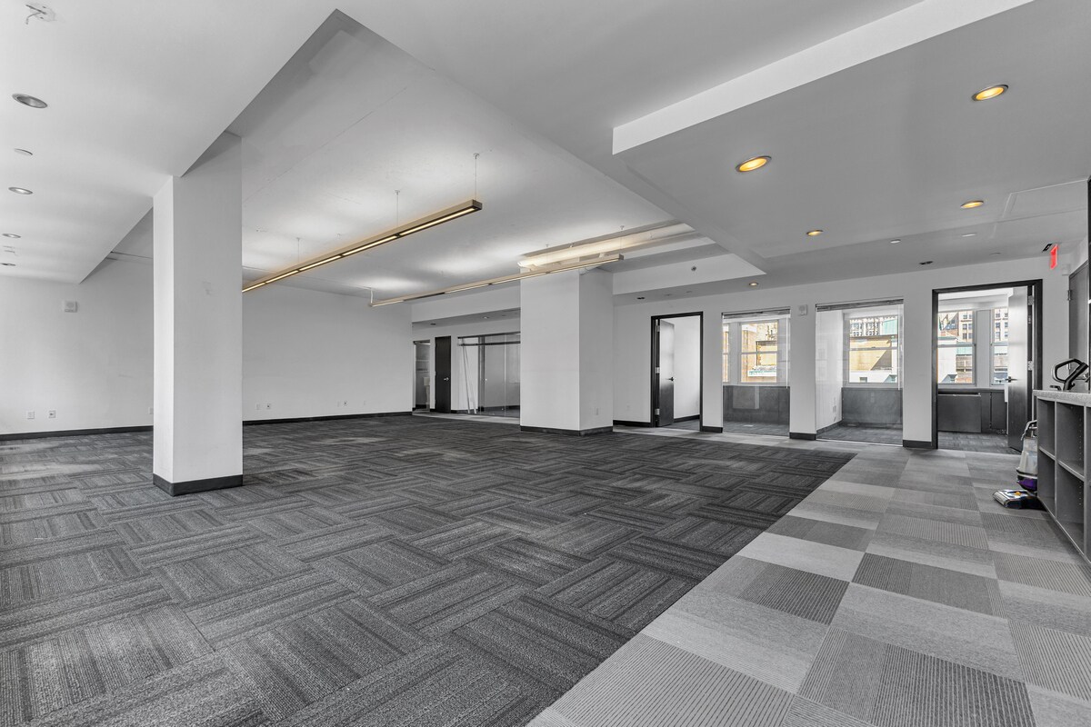 131 W 33rd St, New York, NY à vendre Photo intérieure– Image 1 sur 7