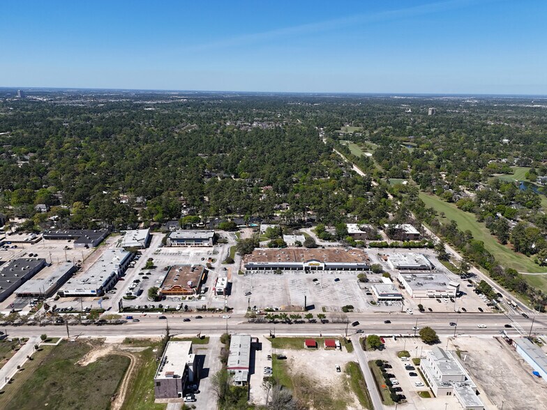 Champions Village portefeuille de 11 biens à vendre sur LoopNet.fr - Aérien – Image 2 sur 12