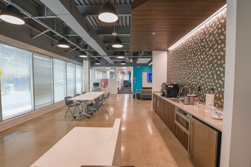 4955 Corporate Dr NW, Huntsville, AL à louer - Photo intérieure – Image 2 sur 3