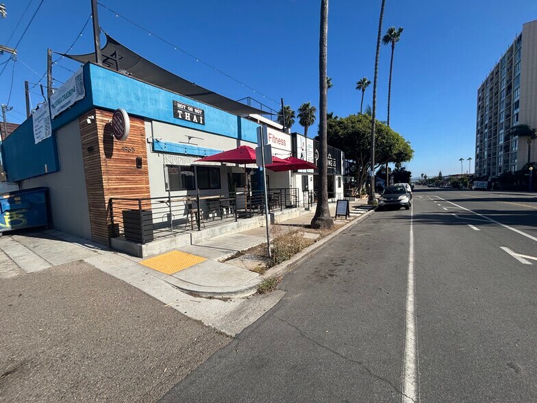 4955 Cass St, San Diego, CA à vendre - Photo de l’immeuble – Image 2 sur 15