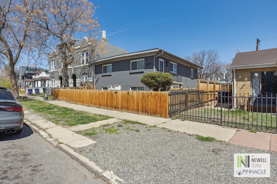 2551 W Caithness Pl, Denver, CO à vendre - Photo de l’immeuble – Image 3 sur 30