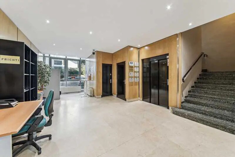 152 Rue De Picpus, Paris à louer - Hall d’entrée – Image 3 sur 9