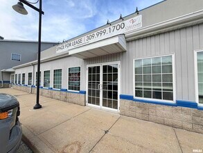 2401-2517 N Main St, East Peoria, IL à louer Photo de l’immeuble– Image 1 sur 5