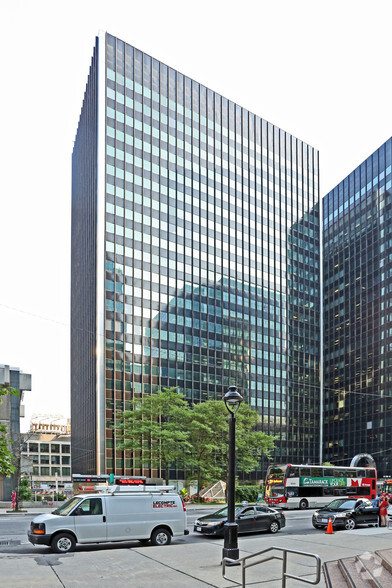 320 Queen St, Ottawa, ON à louer - Photo de l’immeuble – Image 2 sur 10