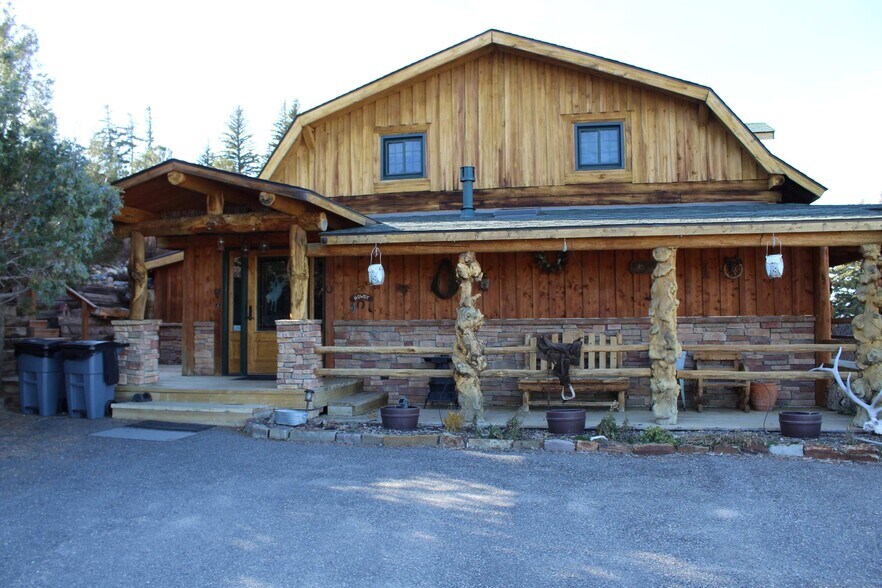 65 Bald Mountain Rd, Dubois, WY à vendre - Photo de l’immeuble – Image 2 sur 23