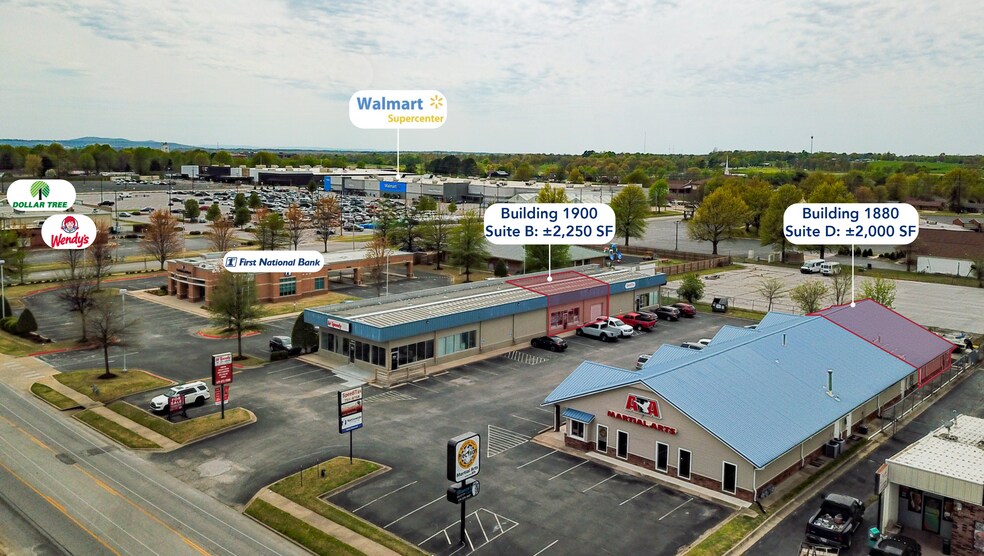 1900 S Pleasant St, Springdale, AR à louer - Photo de l’immeuble – Image 1 sur 6