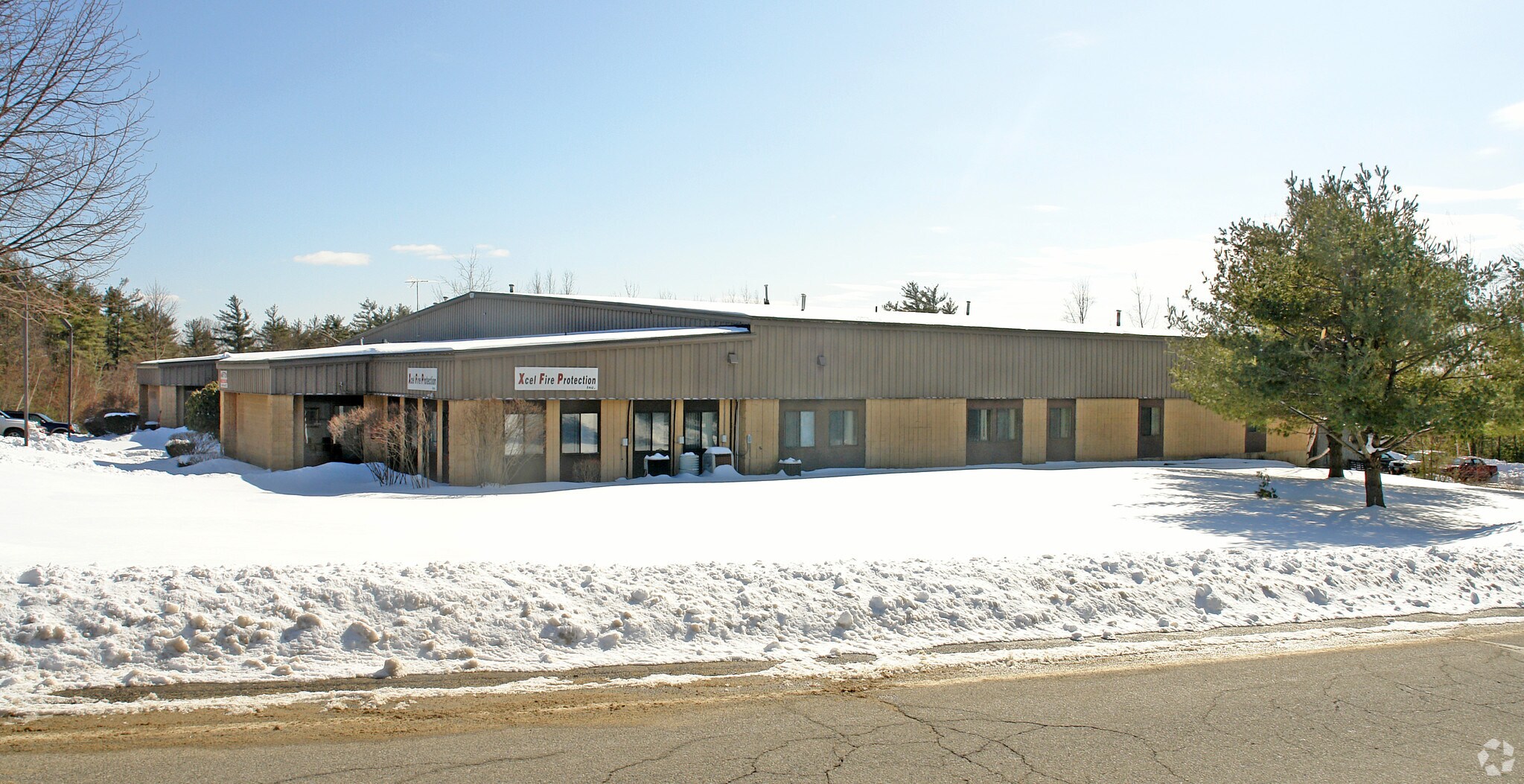 11 Industrial Way, Salem, NH à vendre Photo principale– Image 1 sur 4
