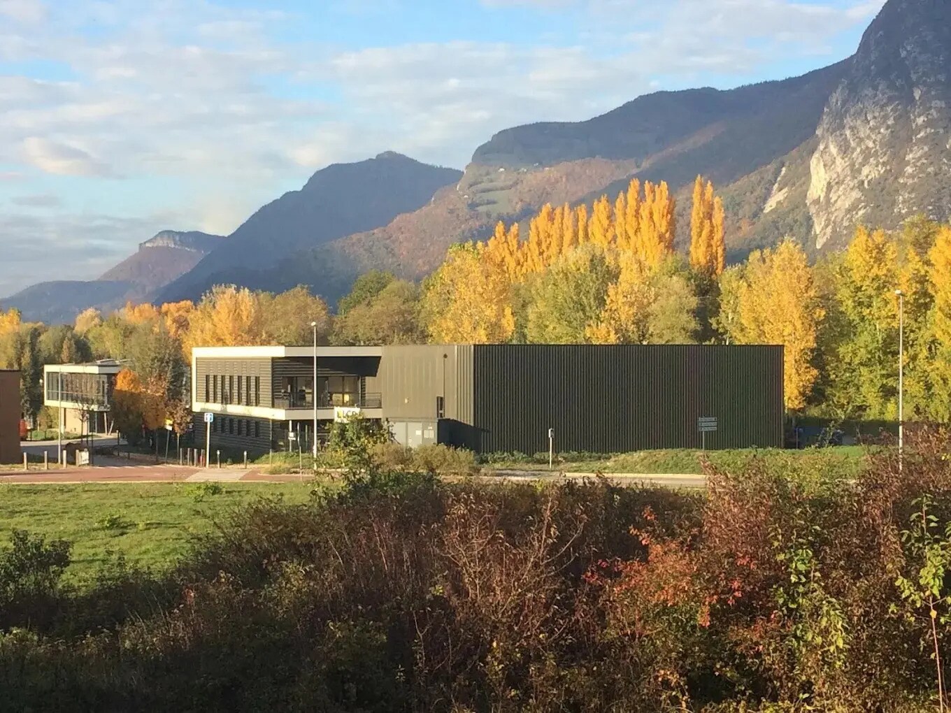 Rue De La Vence, Saint-Égrève à louer Photo de l’immeuble– Image 1 sur 2