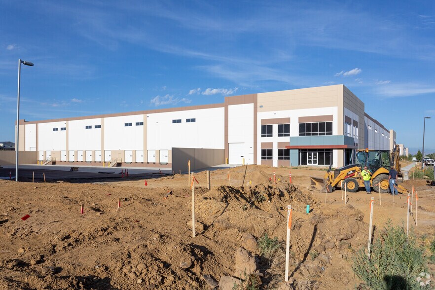 19722-19822 E 22nd Ave, Aurora, CO à louer - Photo de l’immeuble – Image 3 sur 5