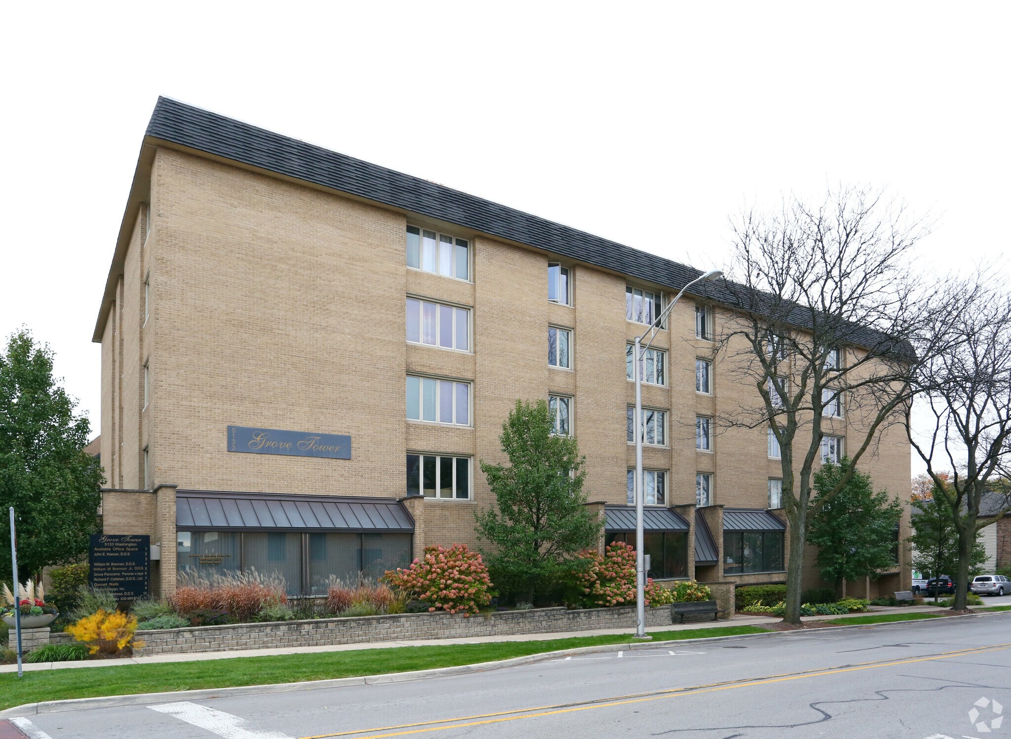 5133 Washington St, Downers Grove, IL à louer Photo de l’immeuble– Image 1 sur 19