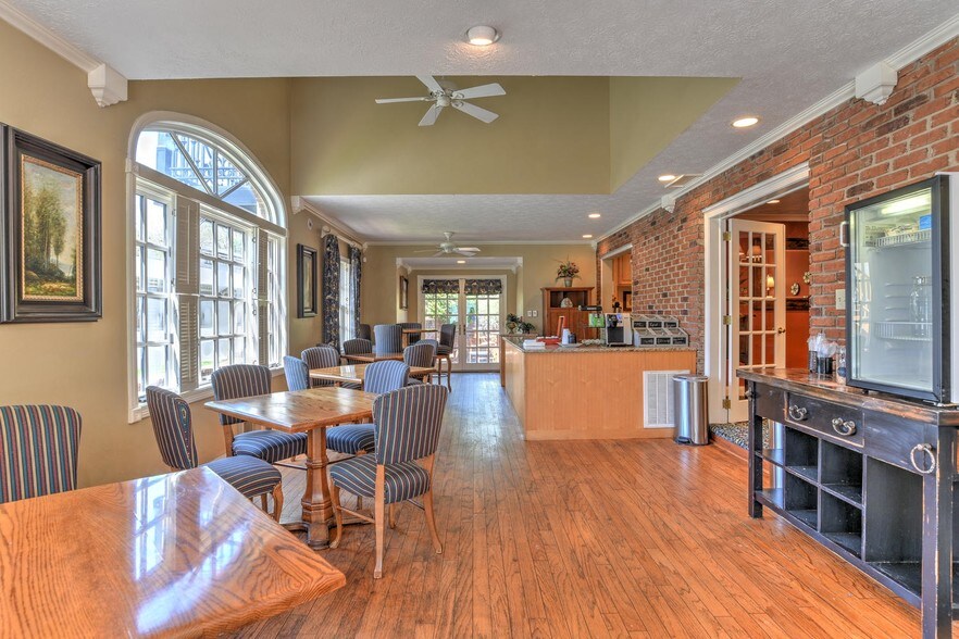 315 Sunset Dr, Blowing Rock, NC à vendre - Photo intérieure – Image 3 sur 11