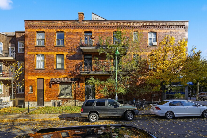 1075-1089 Av Bernard, Montréal, QC à vendre - Photo de l’immeuble – Image 2 sur 7