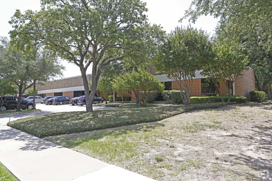 1800 N Glenville Dr, Richardson, TX à louer - Photo principale – Image 2 sur 3