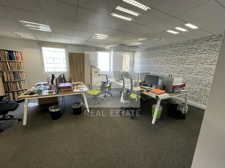 Bureau dans Lyon à louer - Photo de l’immeuble – Image 3 sur 8