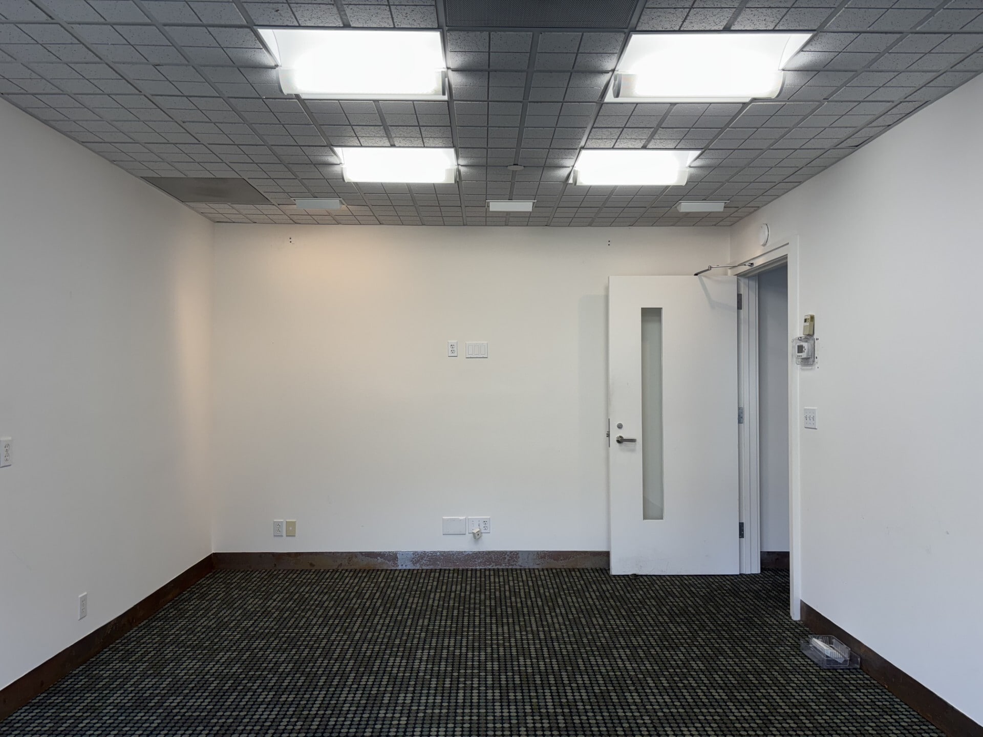 10-20 Liberty Ship Way, Sausalito, CA à louer Photo intérieure– Image 1 sur 3