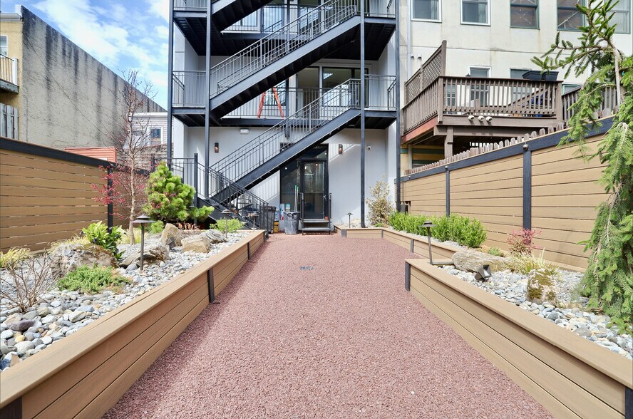 557 1st St, Hoboken, NJ à louer - Photo de l’immeuble – Image 2 sur 19