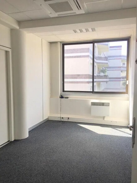 131 Boulevard Carnot, Le Vésinet à louer - Photo de l’immeuble – Image 3 sur 19