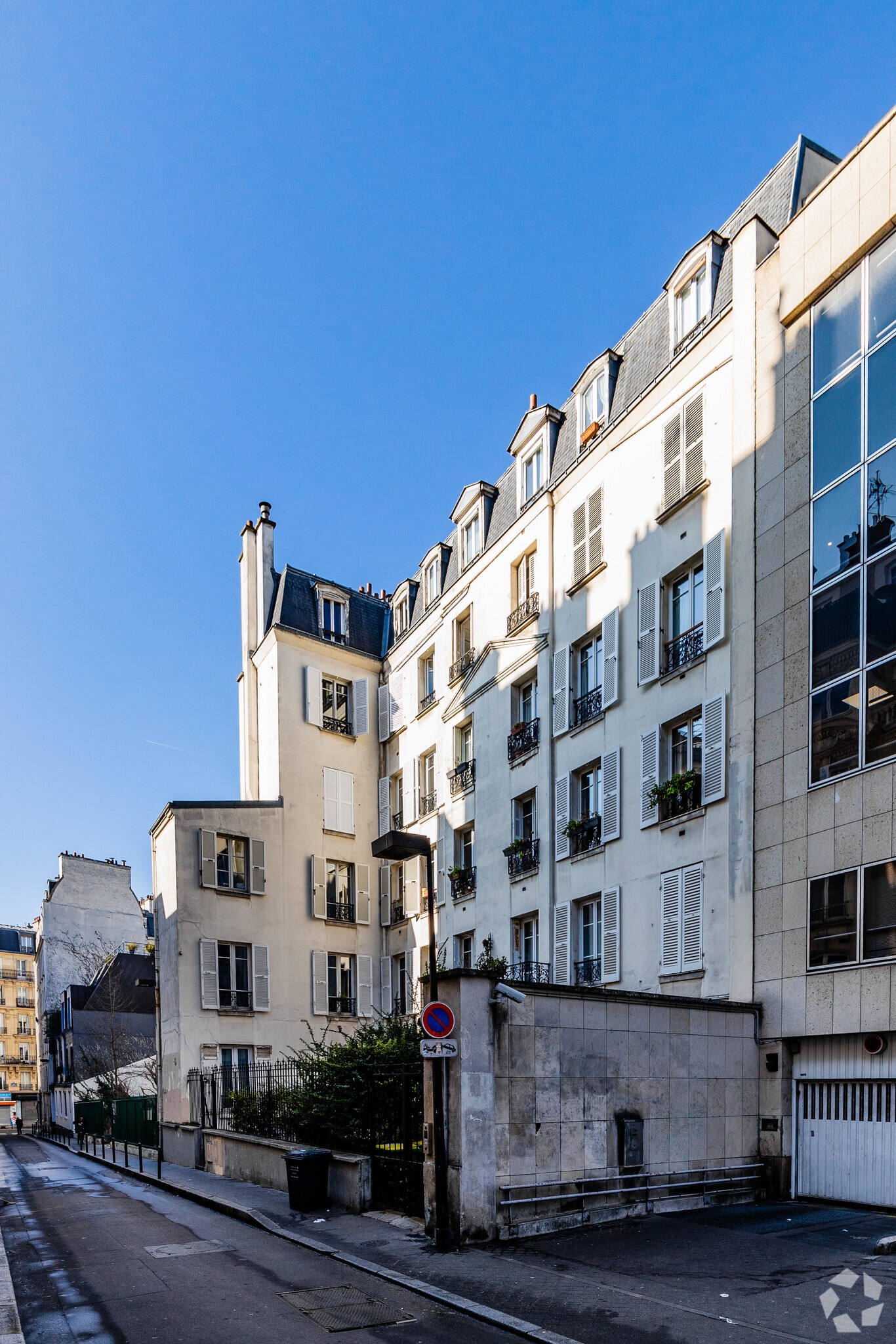 8-10 Rue Hélène, Paris à louer Photo principale– Image 1 sur 25