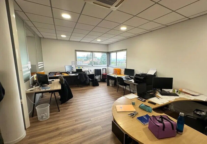 Bureau dans La Fouillouse à louer - Photo de l’immeuble – Image 2 sur 8
