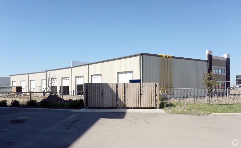 201 19th Ave, Leduc, AB à louer - Photo de l’immeuble – Image 3 sur 3