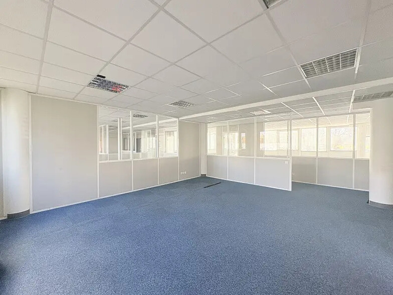 Bureau dans Labège à louer - Photo intérieure – Image 3 sur 9