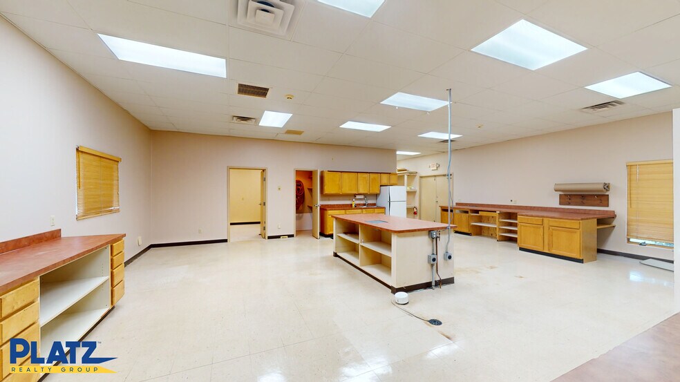 480 S Canfield Niles Rd, Youngstown, OH à louer - Photo intérieure – Image 3 sur 13