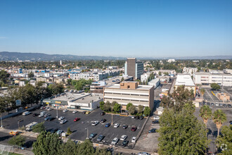 6851 Lennox Ave, Van Nuys, CA - VUE AÉRIENNE  vue de carte - Image1