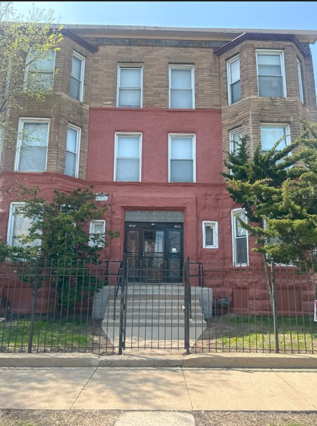 4622 S Indiana Ave, Chicago, IL à vendre Photo de l’immeuble– Image 1 sur 14